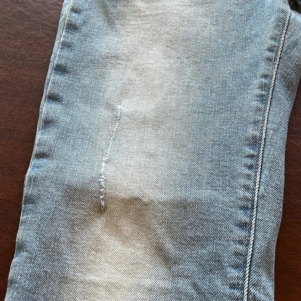 Old Navy | Boy’s Distressed Skinny Jeans sz 14